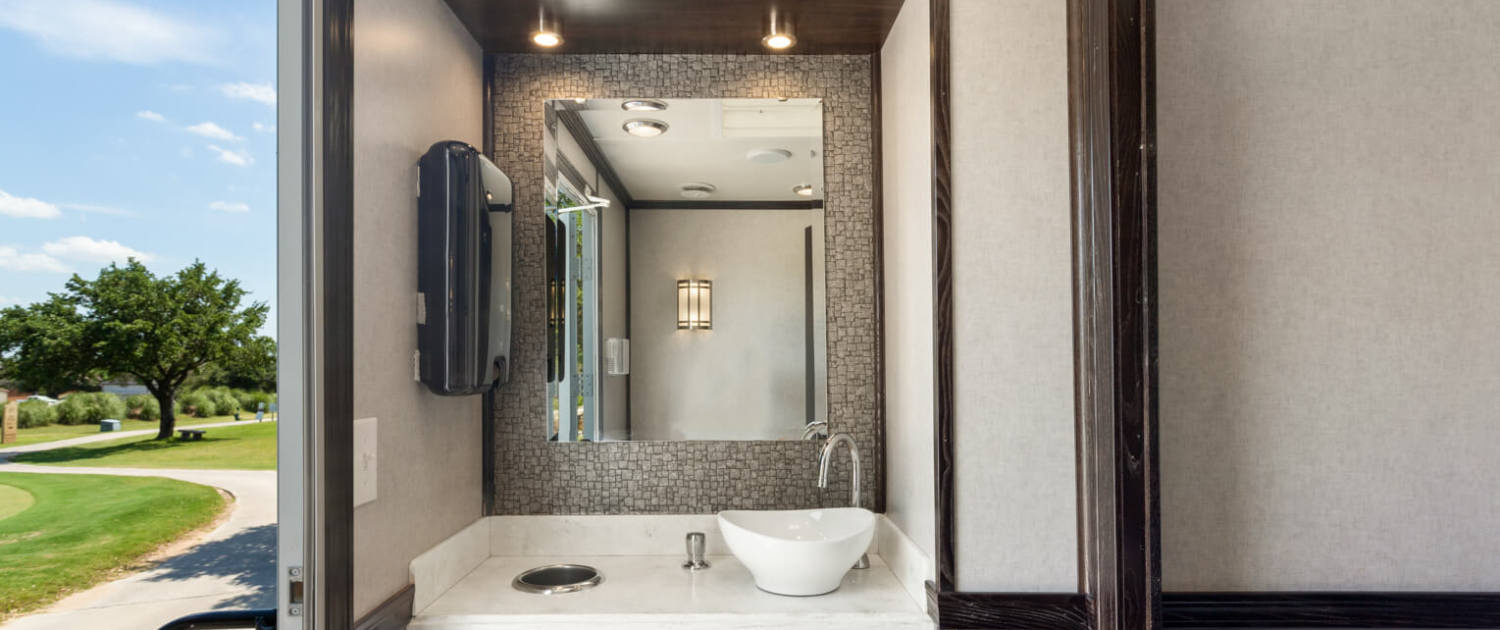 Luxary Restroom Trailer | J Bar Contractor's Services-107 Luxury Restroom Trailer