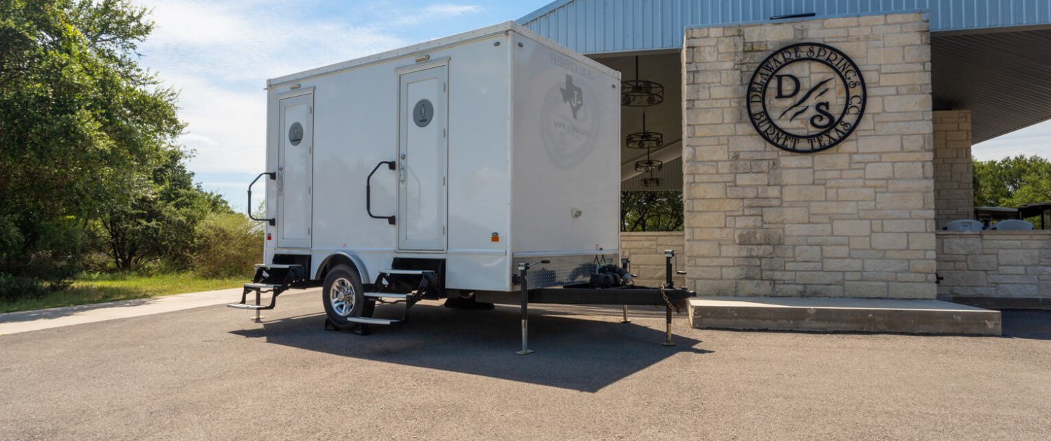 Luxary Restroom Trailer | J Bar Contractor's Services-110 Luxury Restroom Trailers