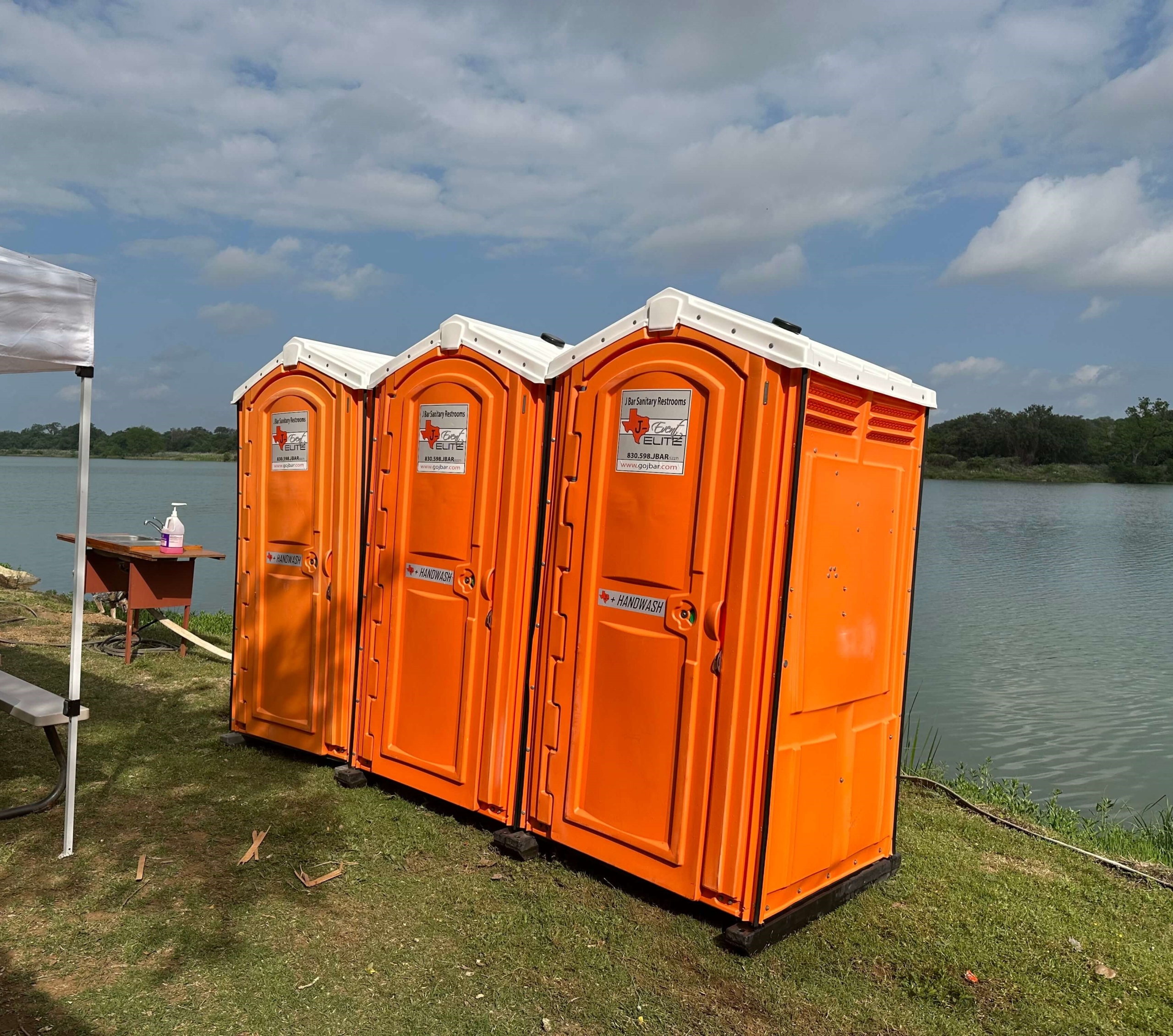 portable restroom trailer rental