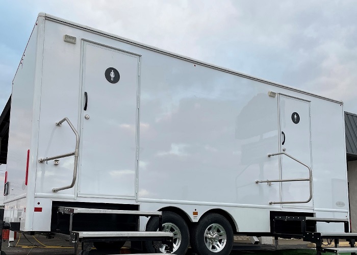 J Bar Luxury Restroom Trailers Rentals Luxury Restroom Trailers